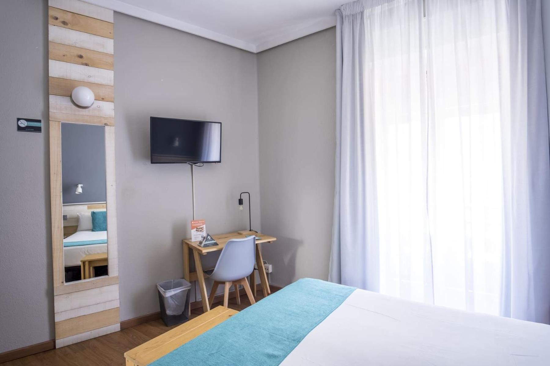 Hotel Alda Centro Ponferrada Zewnętrze zdjęcie