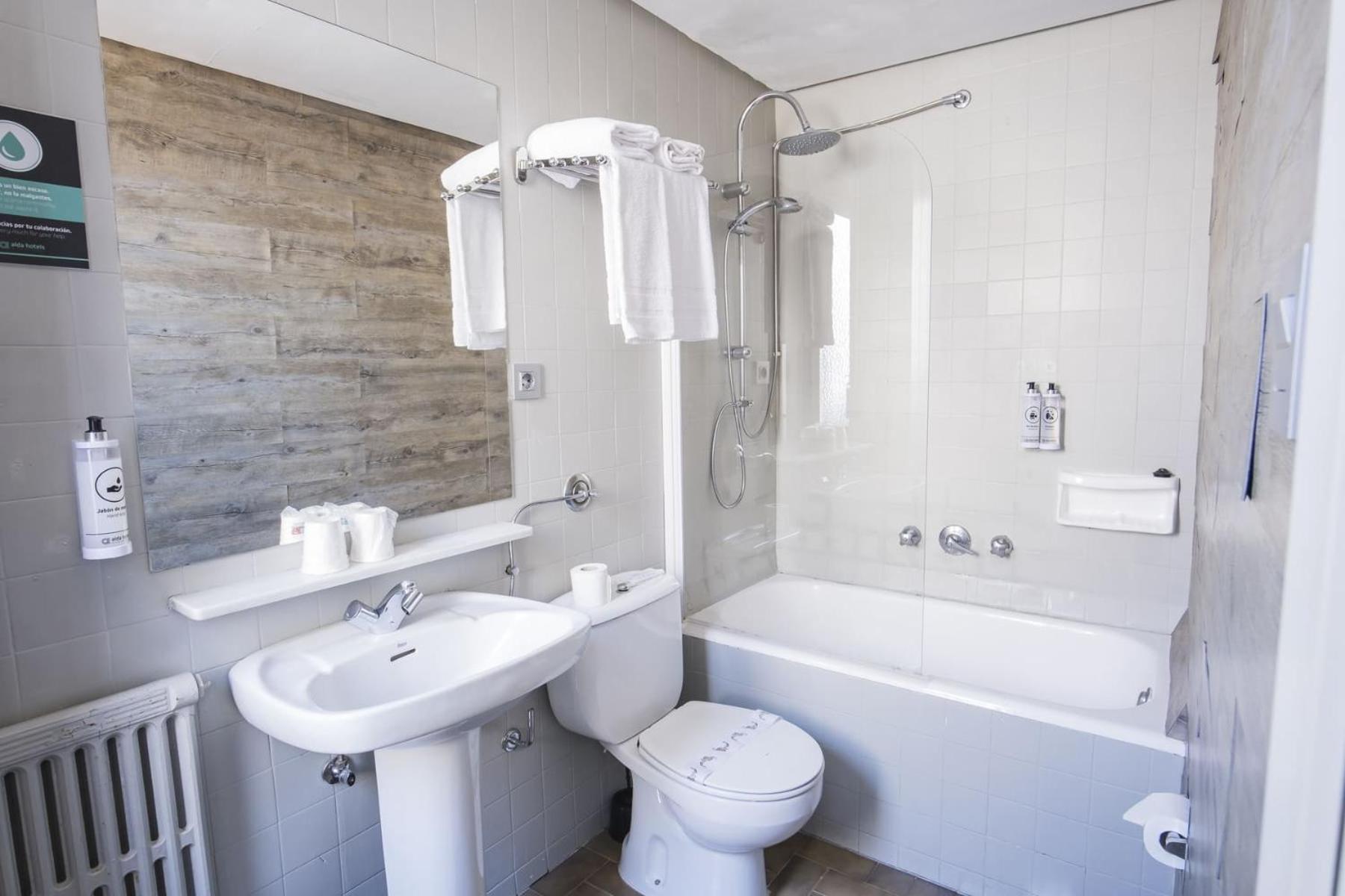Hotel Alda Centro Ponferrada Zewnętrze zdjęcie